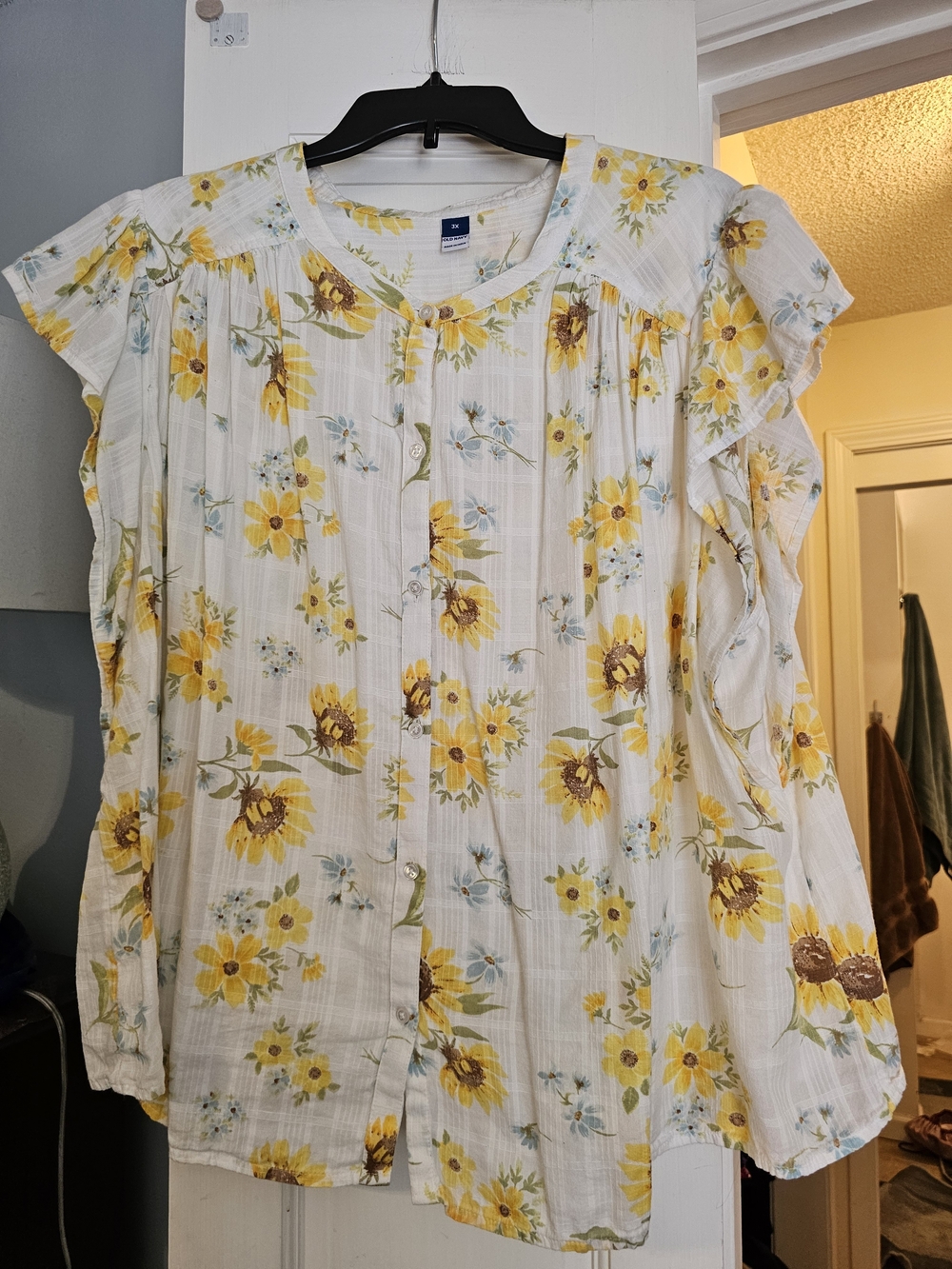 4/$25 Old Navy White Button-Front Blouse with Yellow Floral Print